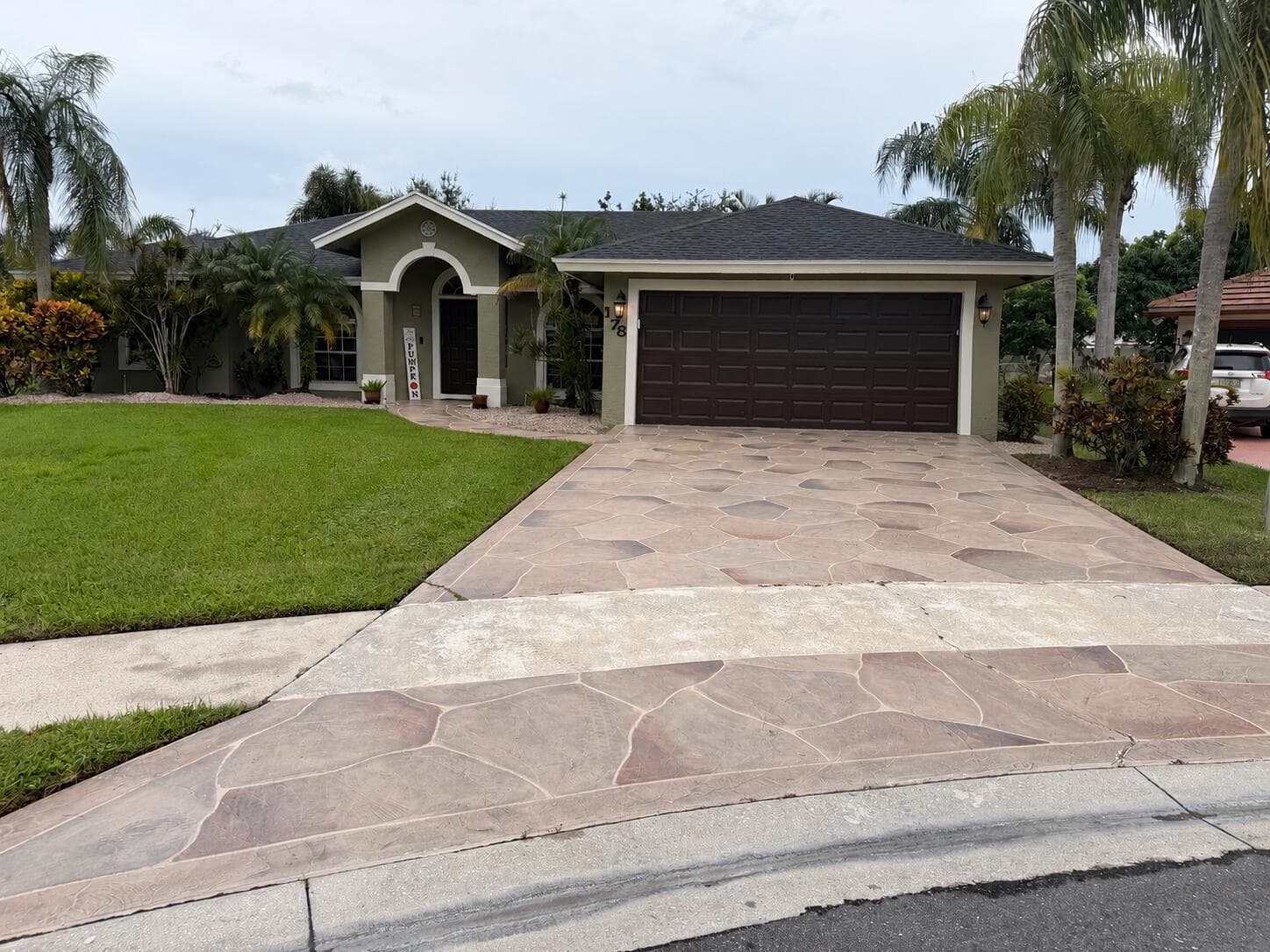 178 PARK Road N, Royal Palm Beach FL 33411 - Royal Palm Beach, FL - Photo 1