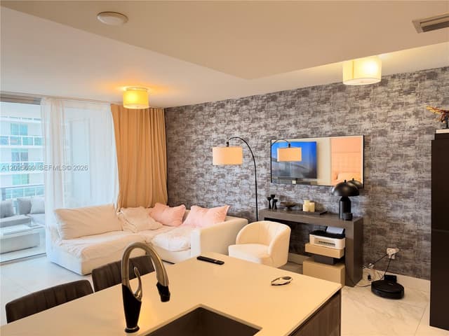 488 NE 18th St # 2205, Miami FL 33132 - Miami, FL - Photo 5