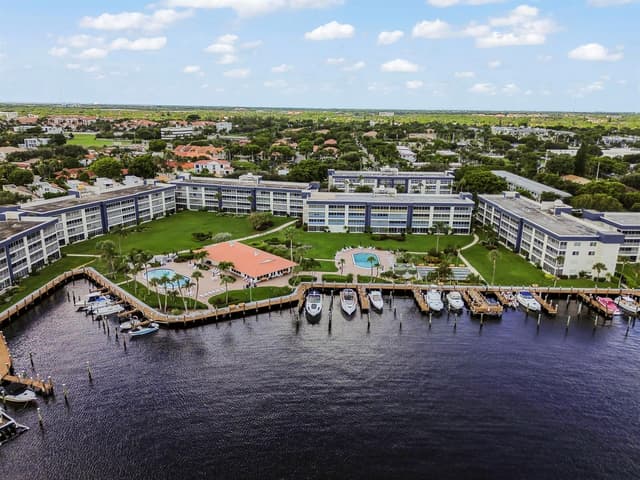 3351 SPANISH Trail # 413, Delray Beach FL 33483 - Delray Beach, FL - Photo 2