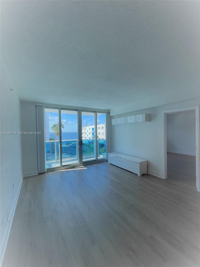 7501 E Treasure Dr # 3P, North Bay Village FL 33141 - North Bay Village, FL - Photo 3
