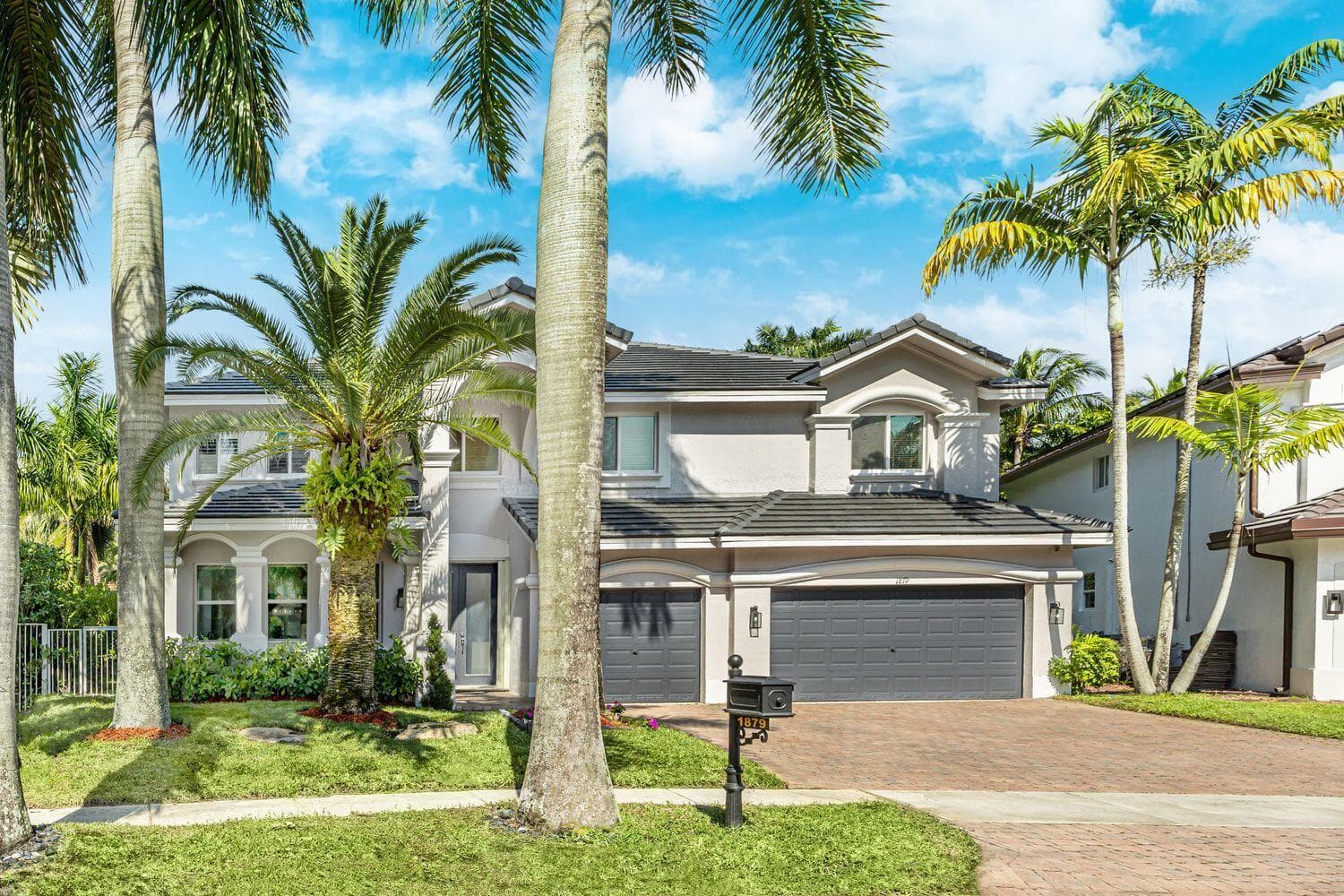 1879 HIDDEN TRAIL Lane, Weston FL 33327 - Weston, FL - Photo 1