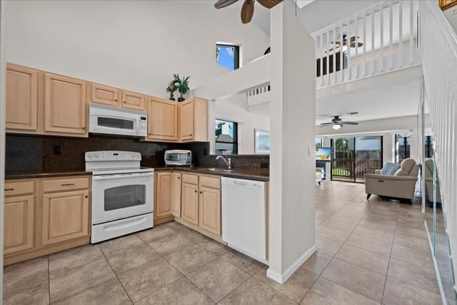 2402 Landings Boulevard, FL 33413 - Photo 5