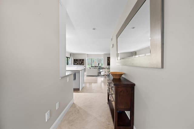 13329 Polo Club Road # 105, Wellington FL 33414 - Wellington, FL - Photo 4