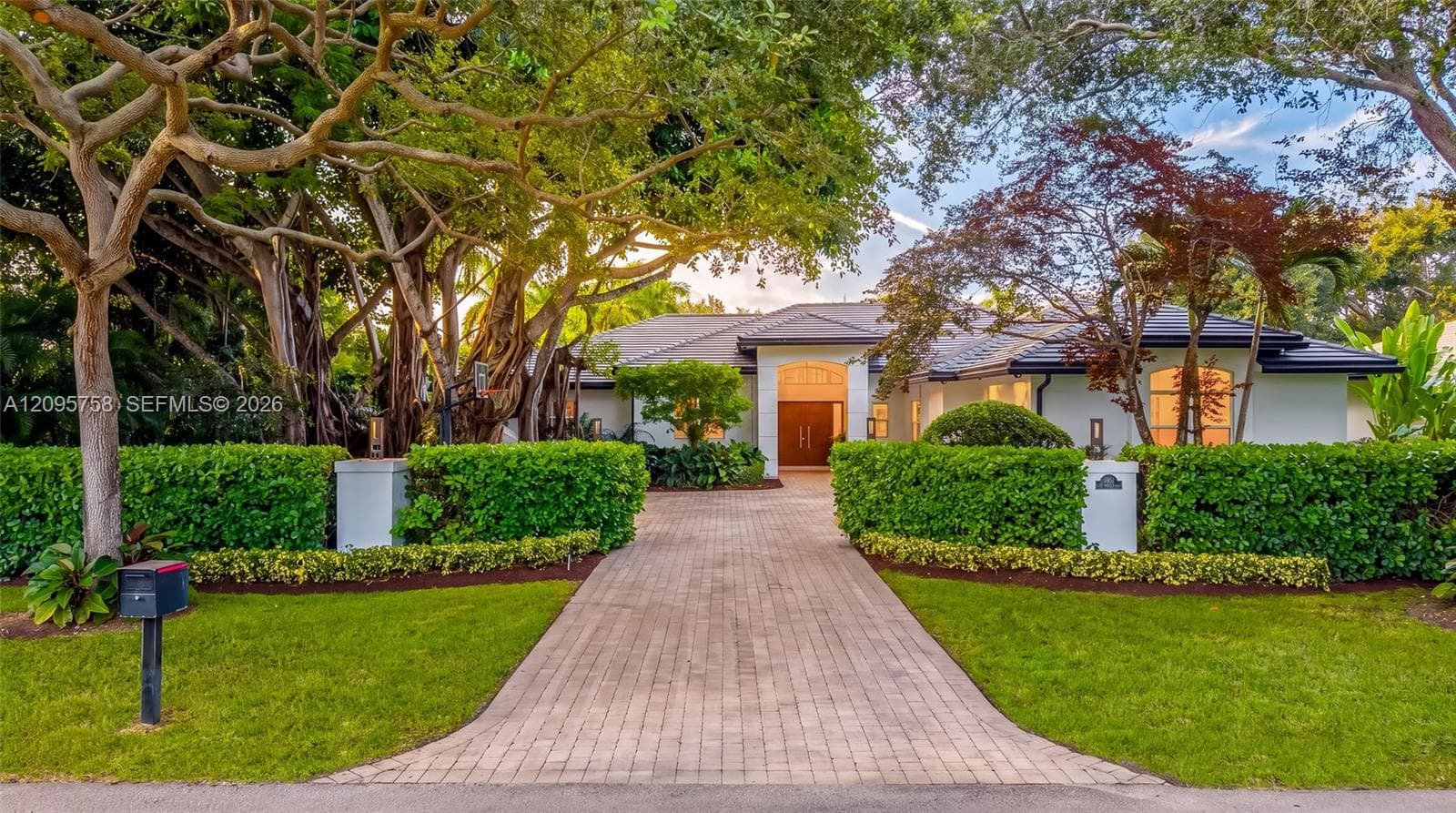 6951 SW 94 st, Miami FL 33156 - Miami, FL - Photo 1