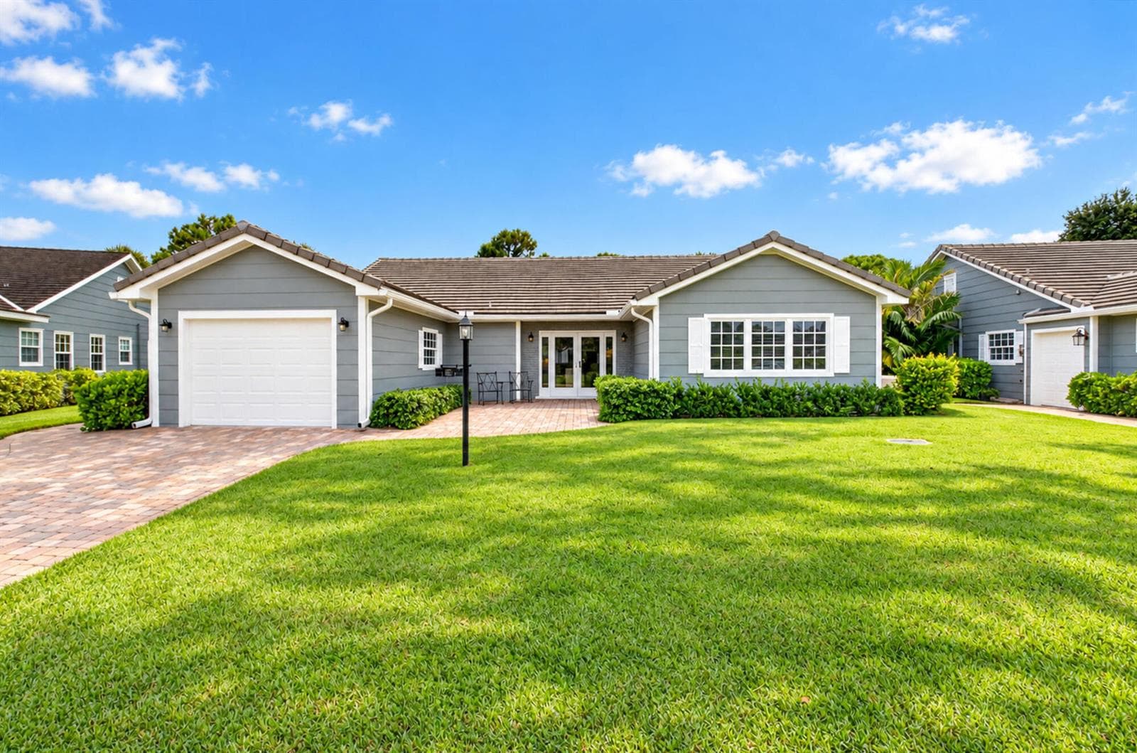 7 Holly Drive, Boynton Beach FL 33436 - Boynton Beach, FL - Photo 1