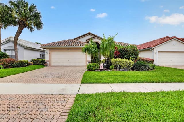 22899 Royal Crown Terrace, Boca Raton FL 33433 - Boca Raton, FL - Photo 2
