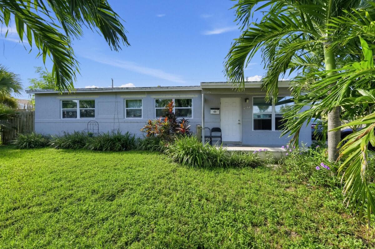 1209 W 26th Court, West Palm Beach FL 33404 - West Palm Beach, FL - Photo 1