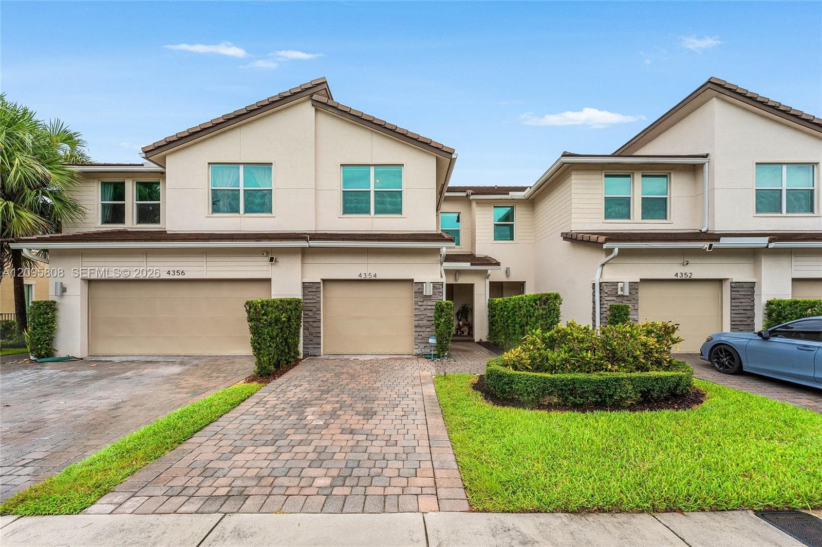 4354 Veleiros Ave, Deerfield Beach FL 33064 - Deerfield Beach, FL - Photo 1