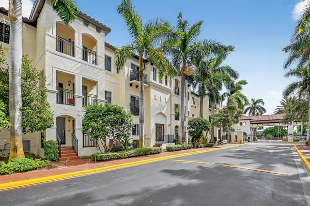 1203 Coastal Bay Boulevard, Boynton Beach FL 33435 - Boynton Beach, FL - Photo 2