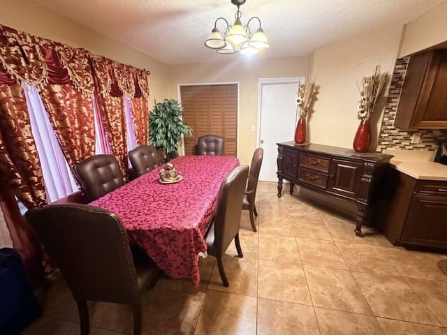 820 SW 49th Terrace, Margate FL 33068 - Margate, FL - Photo 6