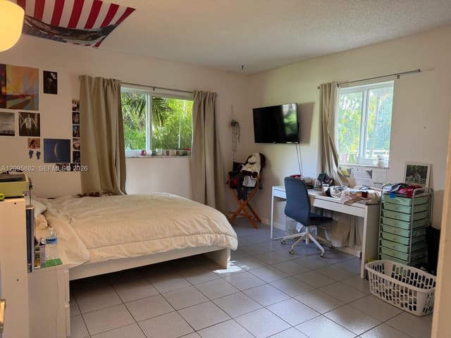 4830 SW 196th Ln, Southwest Ranches FL 33332 - Southwest Ranches, FL - Photo 7