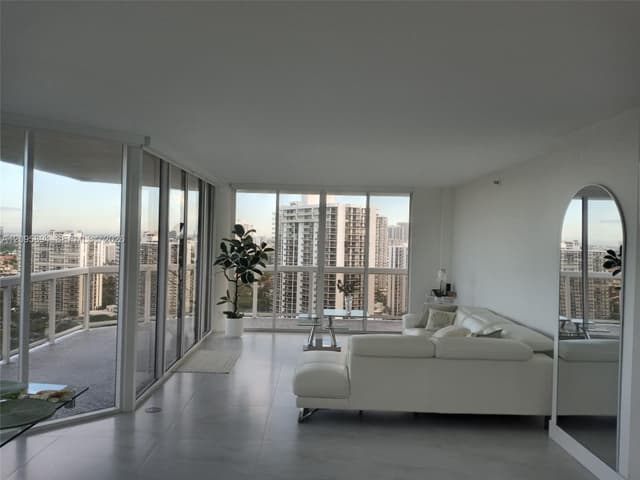20185 E Country Club Dr # 2406, Aventura FL 33180 - Aventura, FL - Photo 4