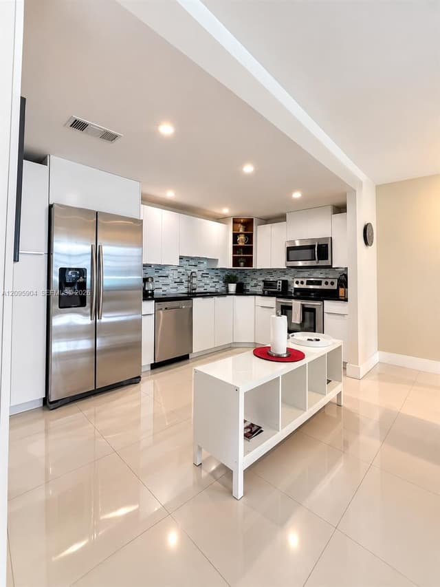19370 Collins Ave # 1112, Sunny Isles Beach FL 33160 - Sunny Isles Beach, FL - Photo 5
