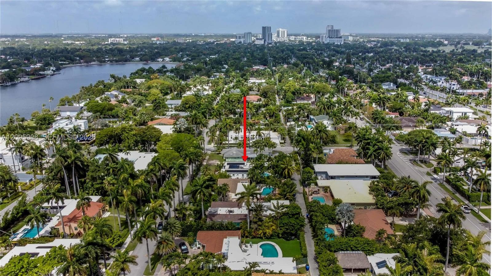 955 Van Buren St, Hollywood FL 33019