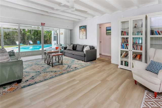 955 Van Buren St, Hollywood FL 33019 - Hollywood, FL - Photo 4