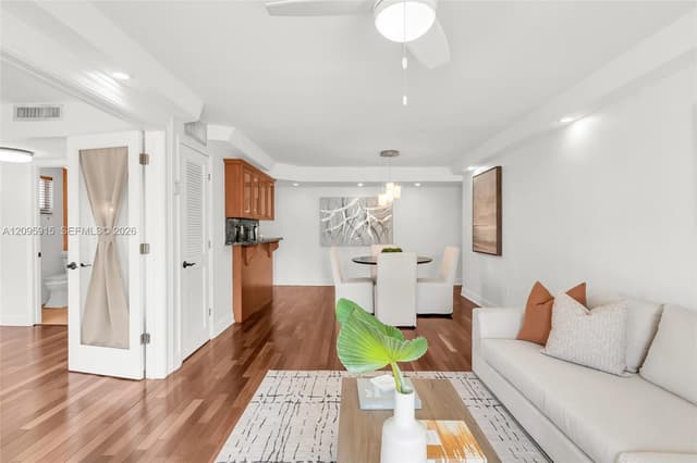 220 Washington Ave # 5D, Miami Beach FL 33139 - Miami Beach, FL - Photo 4