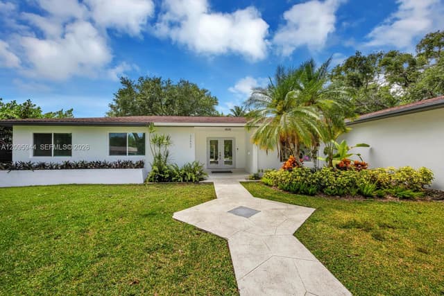 13840 SW 74th Ave, Palmetto Bay FL 33158 - Palmetto Bay, FL - Photo 3