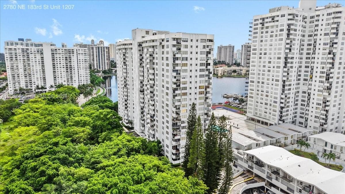 2780 NE 183rd St # 1207, Aventura FL 33160 - Aventura, FL - Photo 1