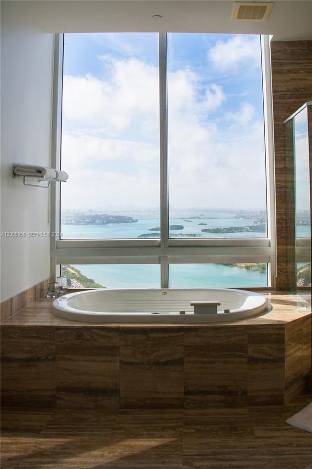 15811 Collins Ave # 4306, Sunny Isles Beach FL 33160 - Sunny Isles Beach, FL - Photo 4