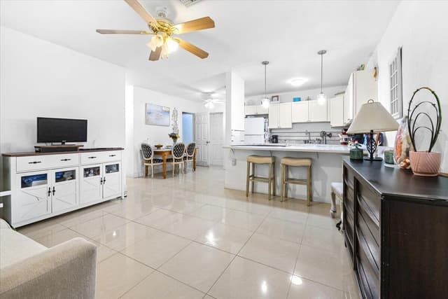 1412 SW 3RD Street, Delray Beach FL 33444 - Delray Beach, FL - Photo 4