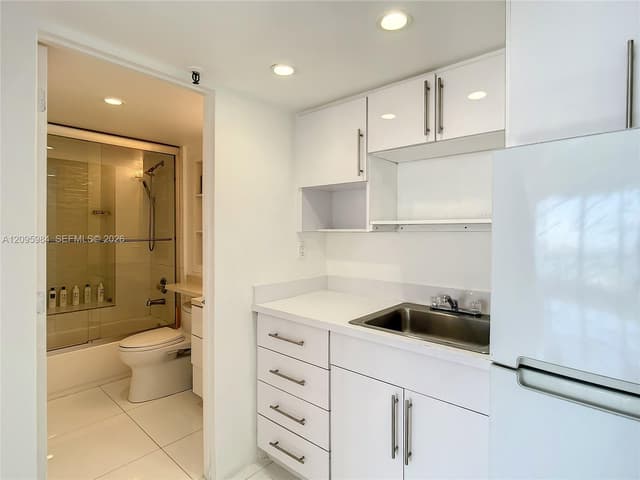 555 NE 15th St # 502, Miami FL 33132 - Miami, FL - Photo 6