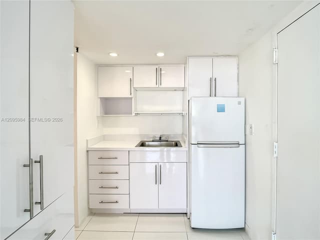555 NE 15th St # 502, Miami FL 33132 - Miami, FL - Photo 5
