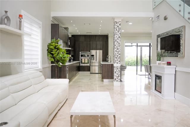 23163 SW 104th Pl, Cutler Bay FL 33190 - Cutler Bay, FL - Photo 2