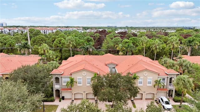 4901 Bonsai Cir # 111, Palm Beach Gardens FL 33418 - Palm Beach Gardens, FL - Photo 4