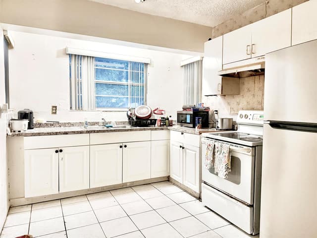19031 NW 12TH Avenue, Miami Gardens FL 33169 - Miami Gardens, FL - Photo 3