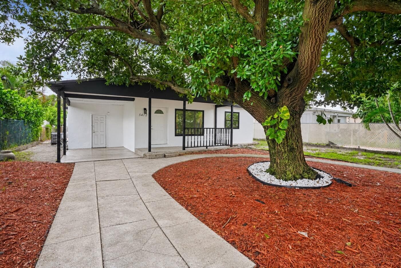 5472 NW 1ST Avenue, Oakland Park FL 33309 - Oakland Park, FL - Photo 1