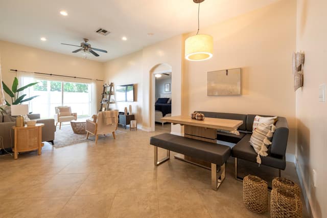 16573 NW 23RD Street, Pembroke Pines FL 33028 - Pembroke Pines, FL - Photo 5