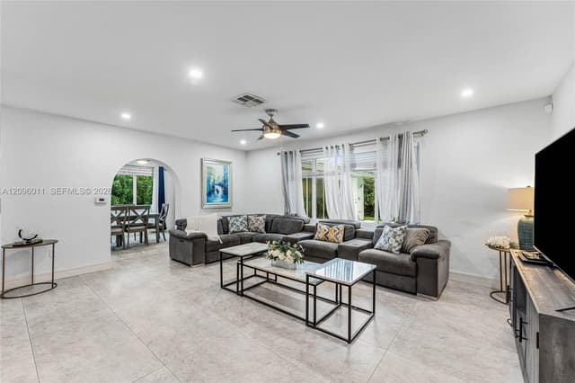 4872 NW 1st Ct, Plantation FL 33317 - Plantation, FL - Photo 7