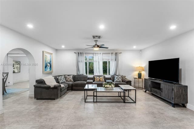 4872 NW 1st Ct, Plantation FL 33317 - Plantation, FL - Photo 3