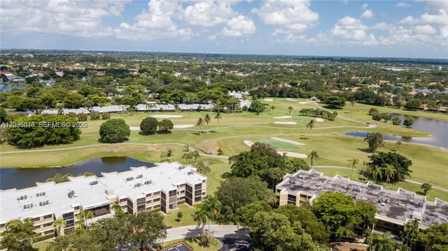 16251 Golf Club Rd # 109, Weston FL 33326 - Weston, FL - Photo 6