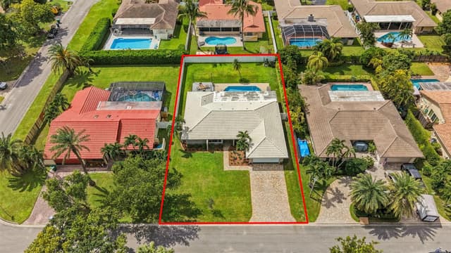 626 NW 100th Way, Coral Springs FL 33071 - Coral Springs, FL - Photo 4