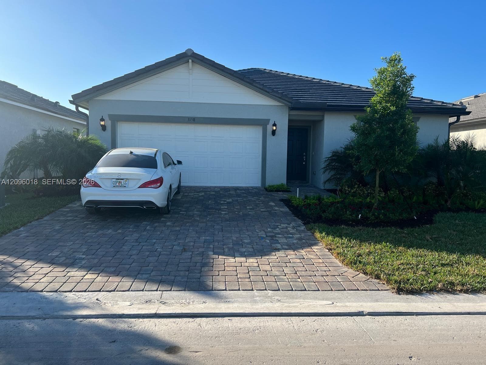 3158 Poinciana St, Lauderdale Lakes FL 33311 - Lauderdale Lakes, FL - Photo 1