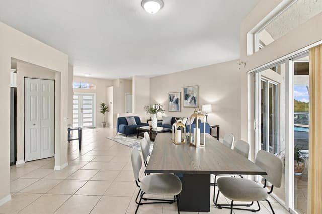 1295 WINDSOR Lane, Weston FL 33327 - Weston, FL - Photo 4