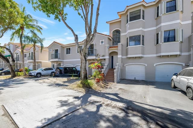 12662 NW 14th St, Sunrise FL 33323 - Sunrise, FL - Photo 2