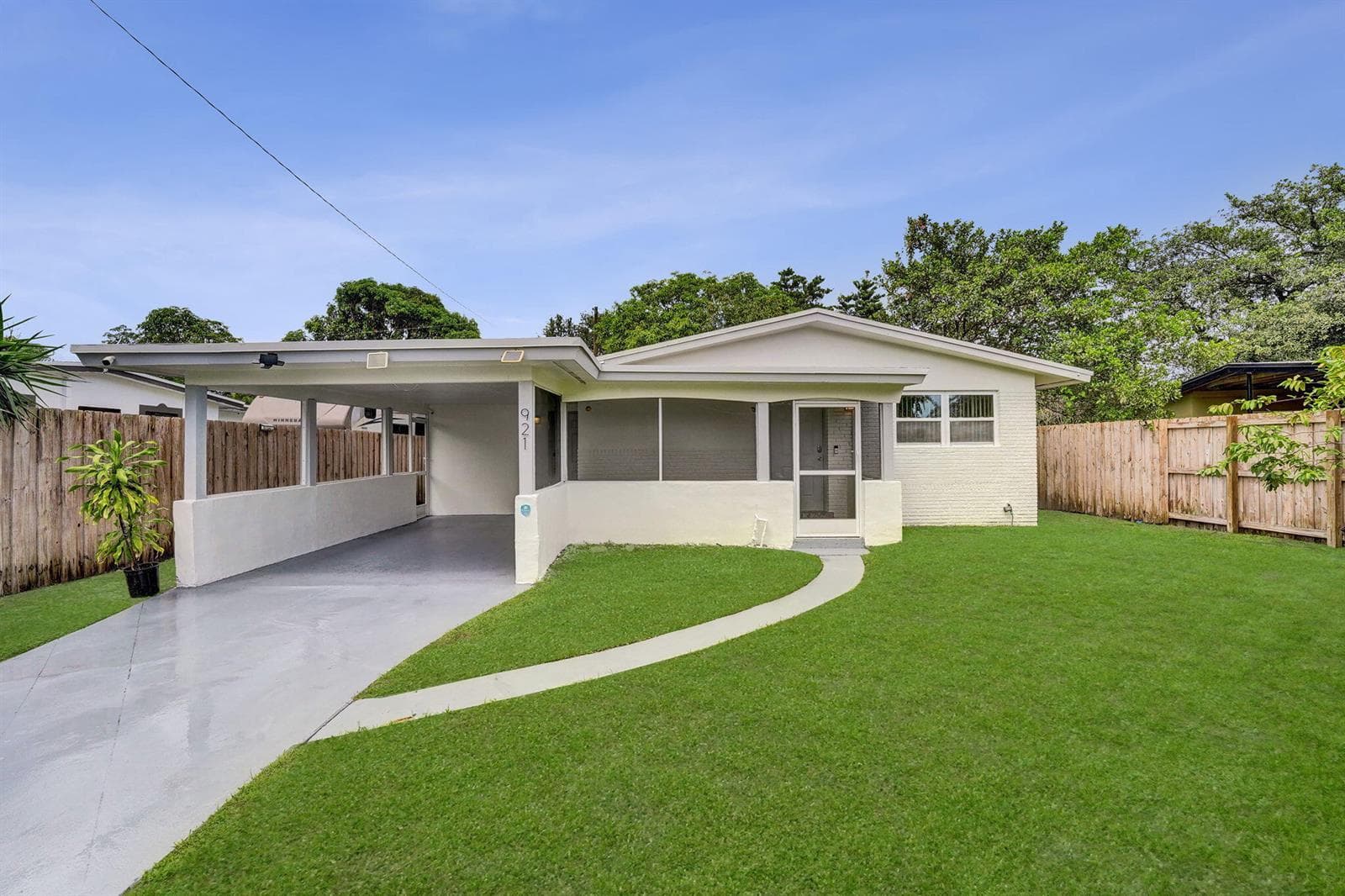 921 NW 14th Street, Fort Lauderdale FL 33311 - Fort Lauderdale, FL - Photo 1