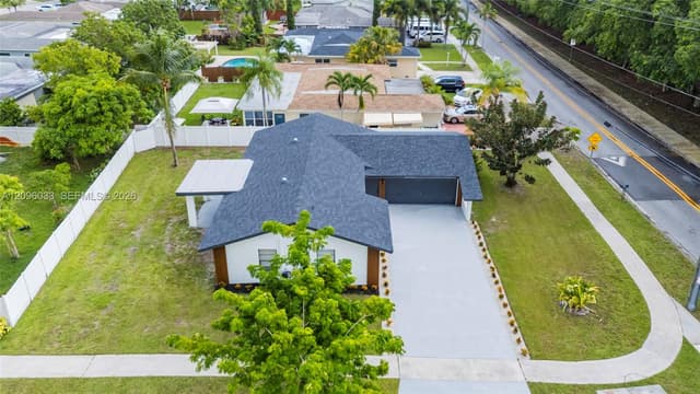 5090 SW 11th St, Margate FL 33068 - Margate, FL - Photo 6