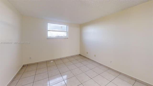 606 W 81st St # 407, Hialeah FL 33014 - Hialeah, FL - Photo 4