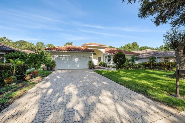 4166 NW 66th Terrace, Coral Springs FL 33067 - Coral Springs, FL - Photo 2