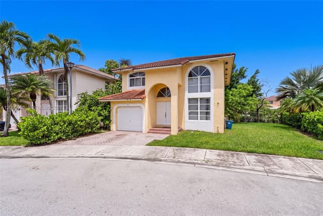 417 Kelly Ln, Weston FL 33326 - Weston, FL - Photo 3