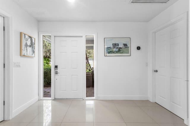 6387 Eastpointe Pines Street, Palm Beach Gardens FL 33418 - Palm Beach Gardens, FL - Photo 2