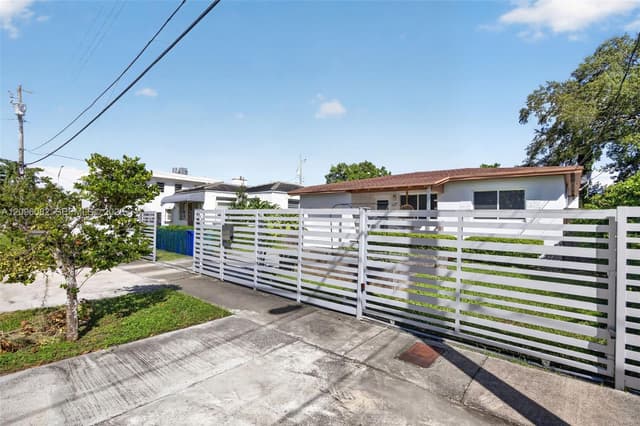 2611 SW 19th Ter, Miami FL 33145 - Miami, FL - Photo 4