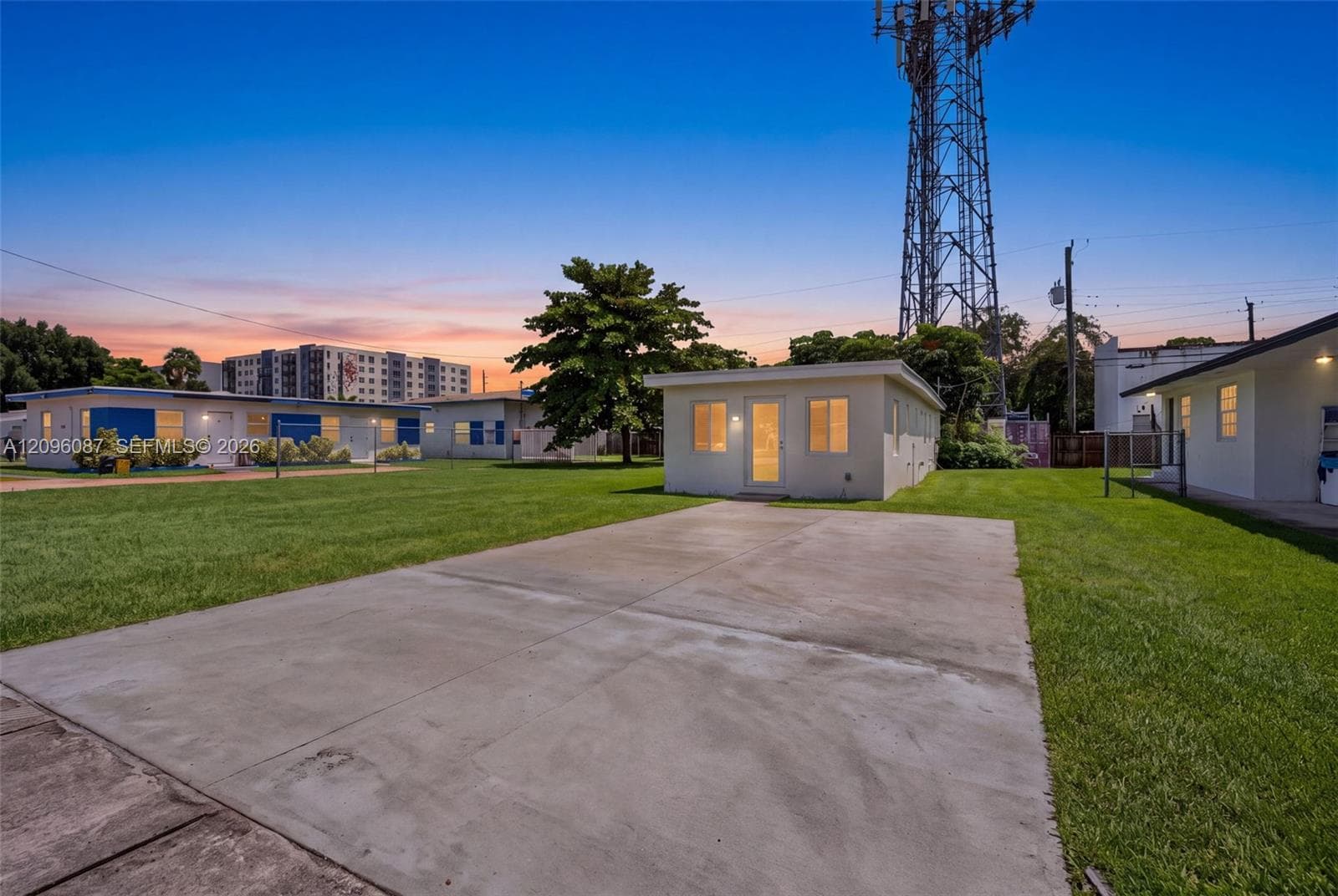 6136 Grant St, Hollywood FL 33024 - Hollywood, FL - Photo 1