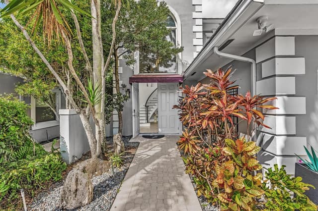 23281 BUTTERFLY PALM Court, Boca Raton FL 33433 - Boca Raton, FL - Photo 3