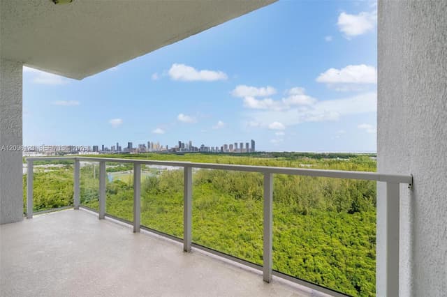 14951 Royal Oaks Ln # 2008, North Miami FL 33181 - North Miami, FL - Photo 3
