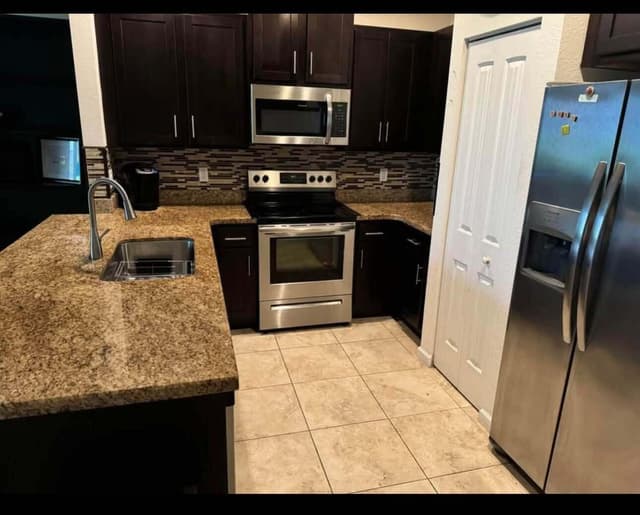 370 SE 1ST # 370, Deerfield Beach FL 33441 - Deerfield Beach, FL - Photo 6