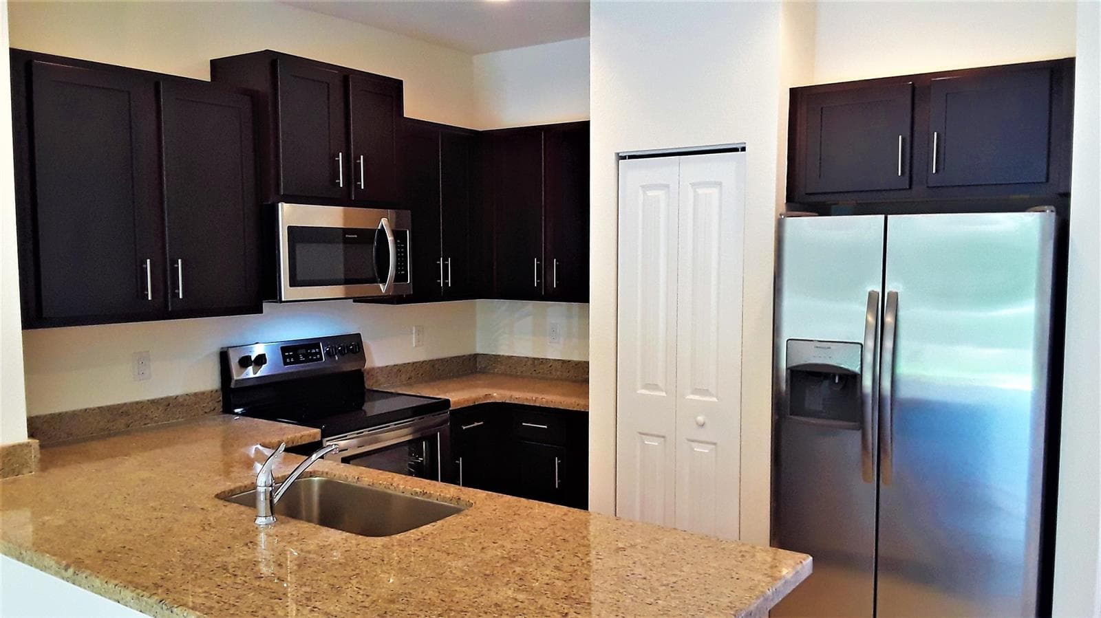 370 SE 1ST # 370, Deerfield Beach FL 33441 - Deerfield Beach, FL - Photo 1